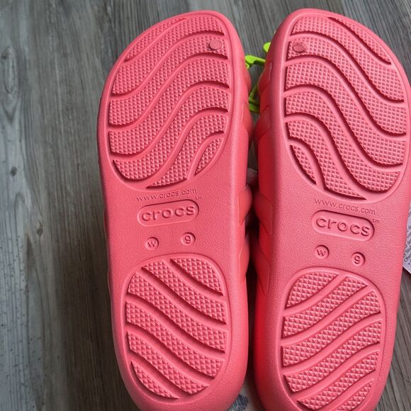 NWT Crocs Women's Splash Strappy Sandals, Neon Watermelon, 9, Women 9 - Picture 6 of 8